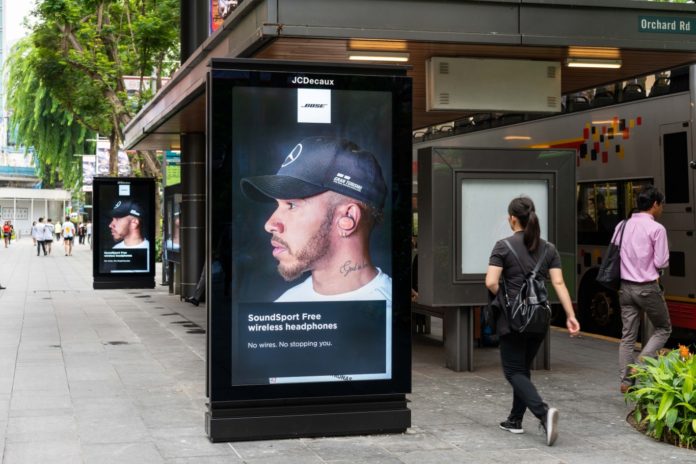 JCDecaux Unveils First Digital Bus Shelter Screens In Singapore